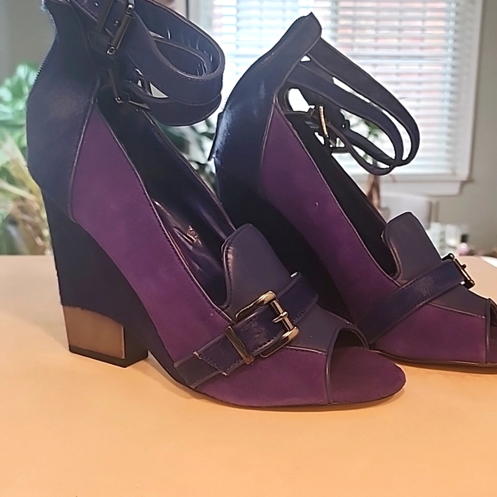 Womens  June Ambrose sz9 violet Pumps